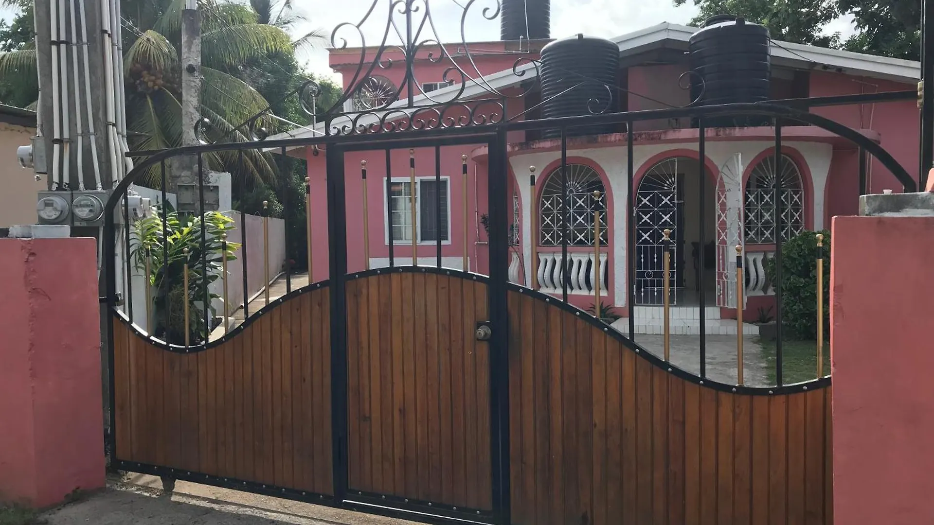 Studio In The Hills Of Ocho Rios Apartment 0*,  Jamaica